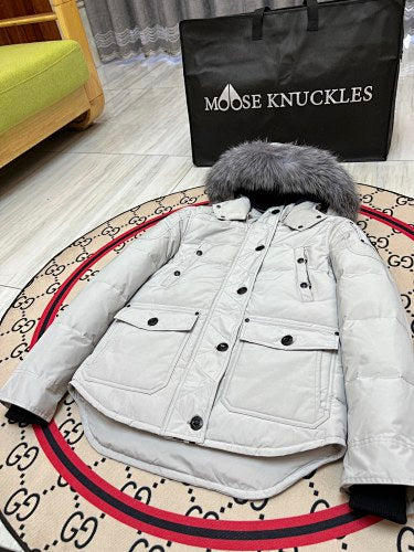 Moose Knuckles Women’s Hooded Parka | Light Gray