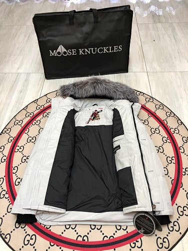 Moose Knuckles Men’s Hooded Parka | Light Gray