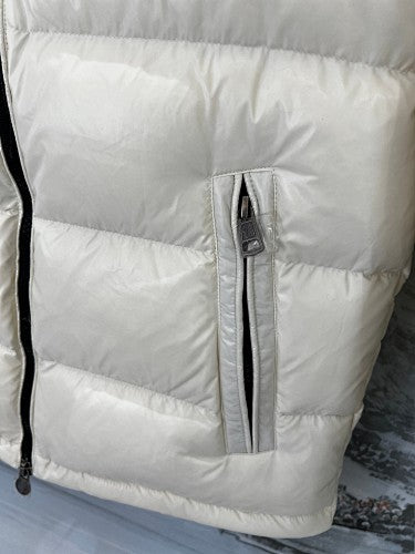 Moncler Kids’ Hooded Down Puffer Jacket – Cream White