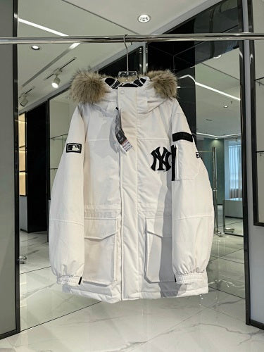 MLB New York Yankees Unisex Hooded Down Jacket – White