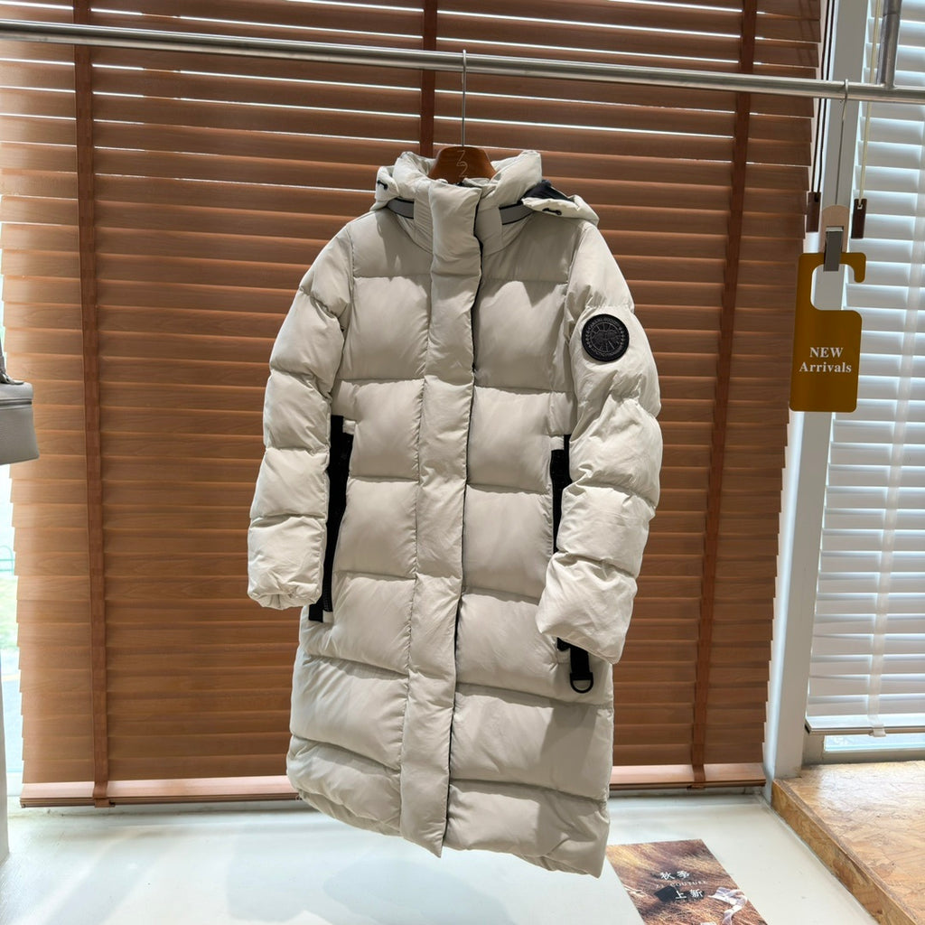 Canada Goose Women’s Long Down Parka – Cream