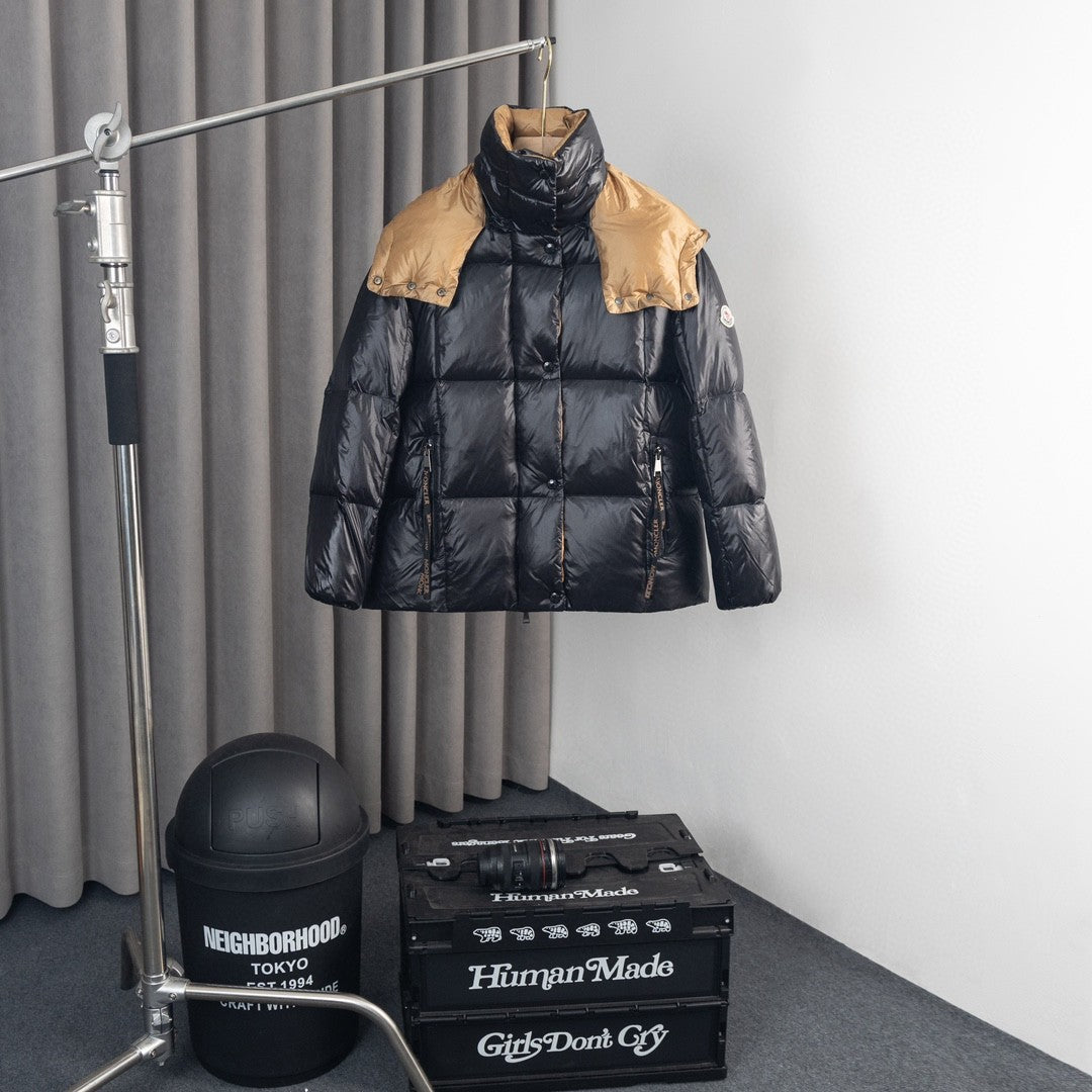 Moncler Parana Down Jacket – Black & Camel