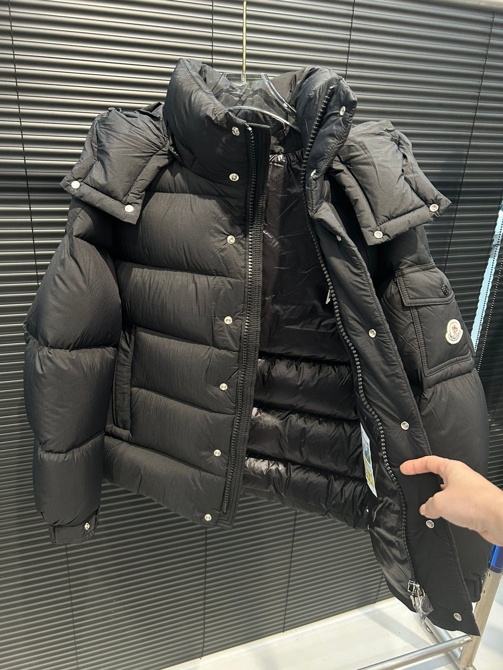Moncler 2-in-1 Detachable Sleeve Down Jacket