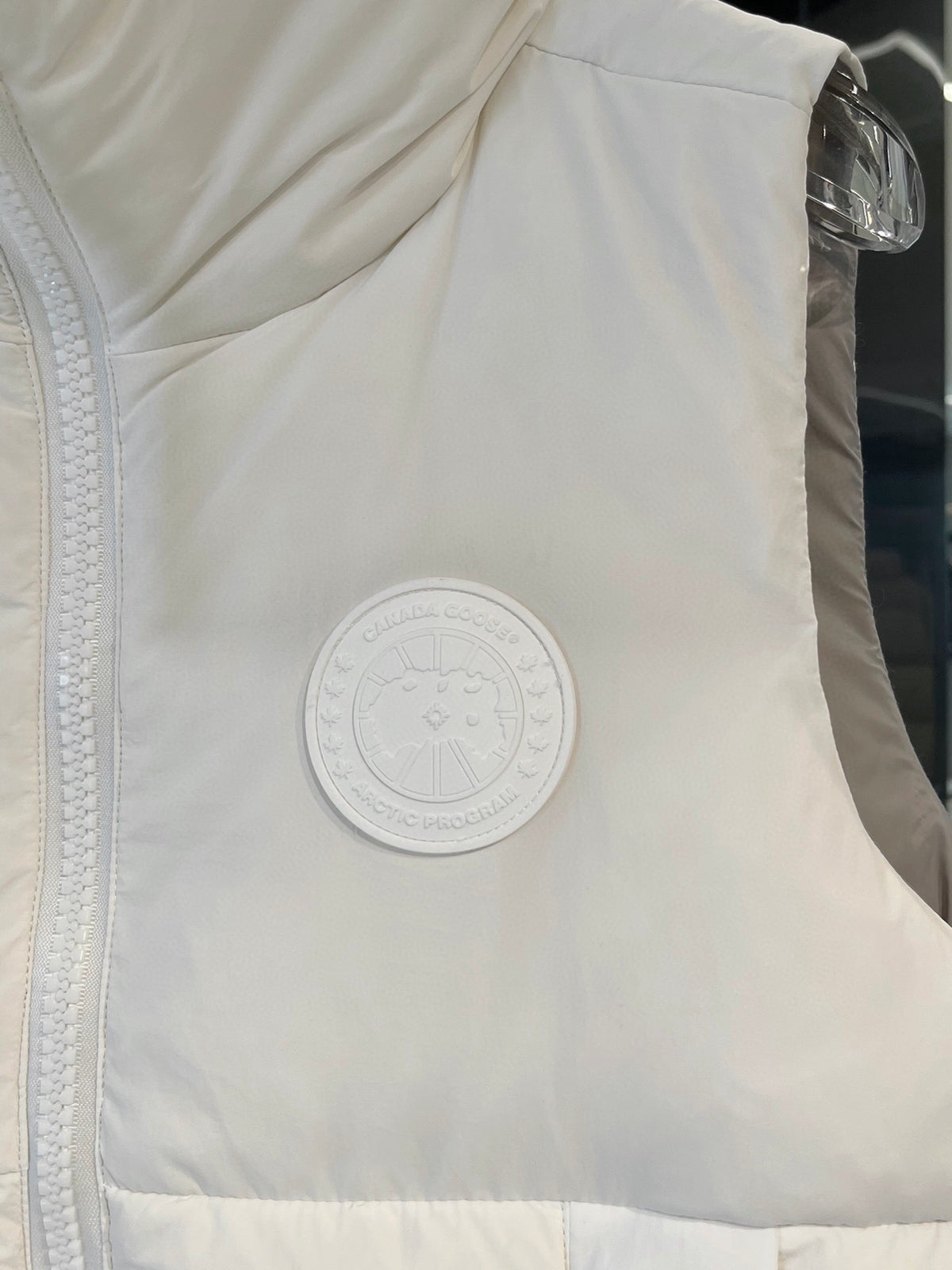 White Label Capsule Down Vest