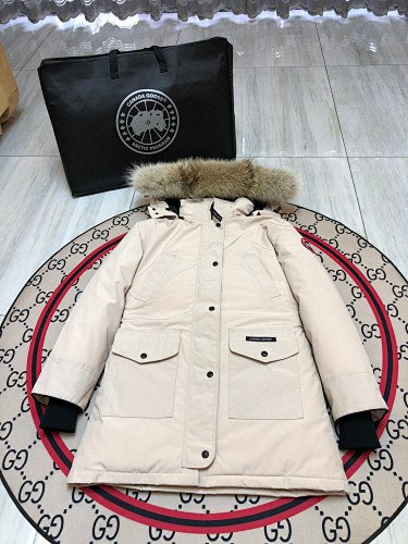 Canada Goose Women's Expedition Parka – Cream