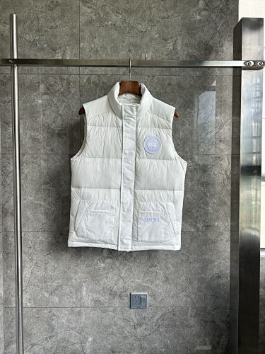 Canada Goose Down Vest – White